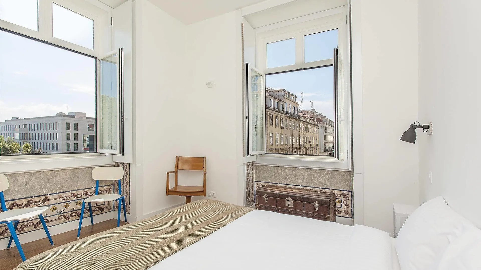 Lisbon Old Town Guest House 3*,  Португалия