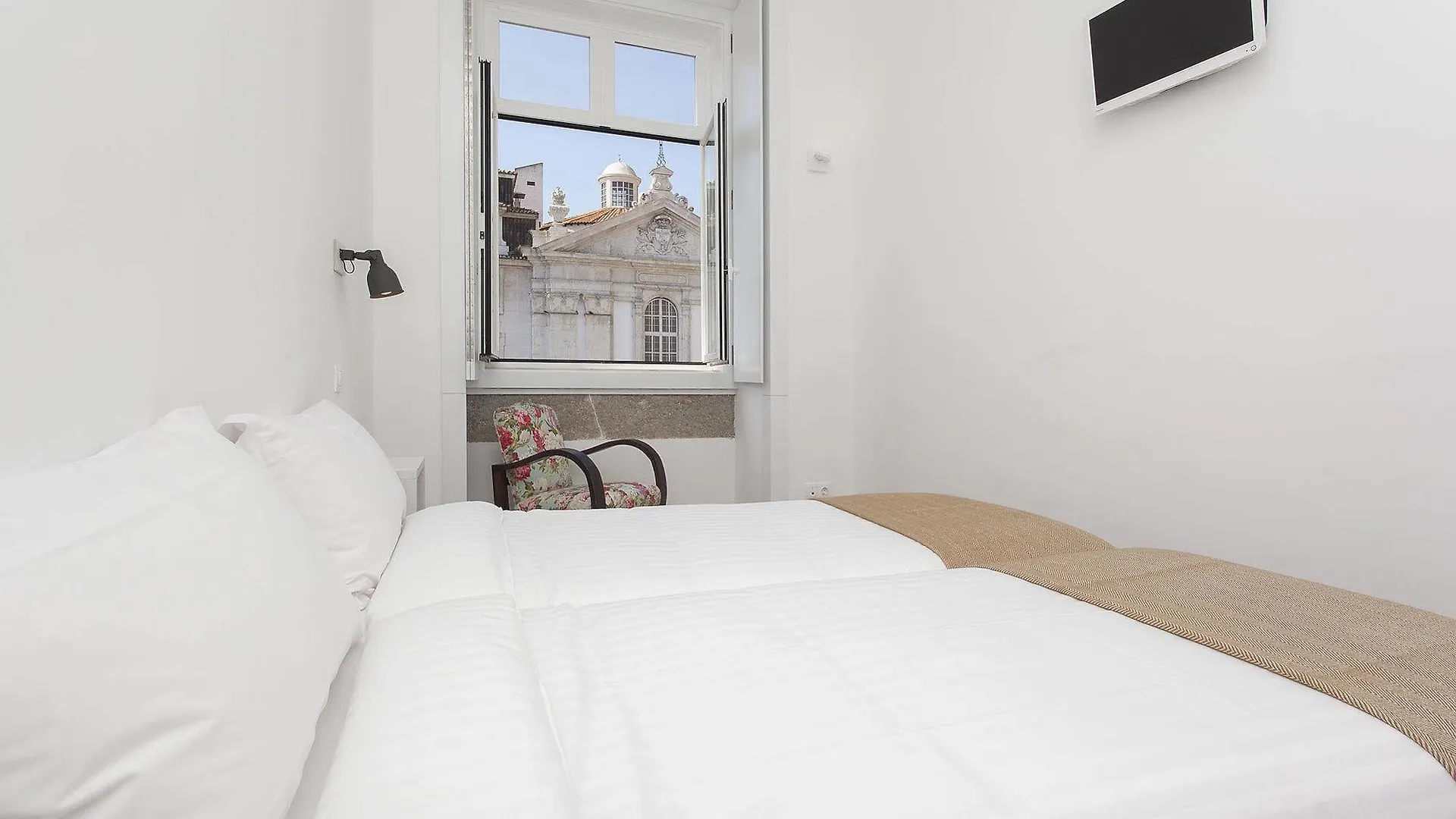 Lisbon Old Town Guest House