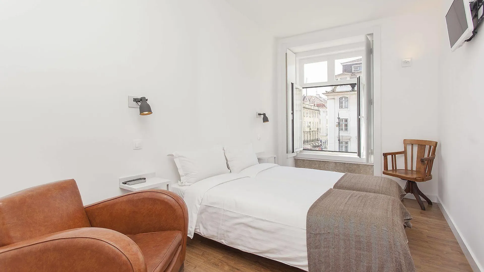 Lisbon Old Town Guest House
